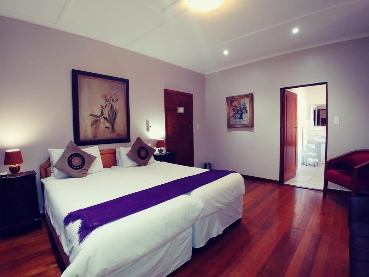Winelands Villa Guesthouse And Cottages Somerset West Ngoại thất bức ảnh