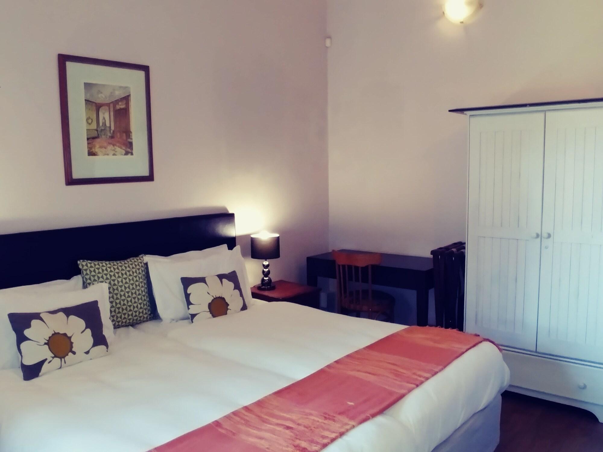 Winelands Villa Guesthouse And Cottages Somerset West Ngoại thất bức ảnh