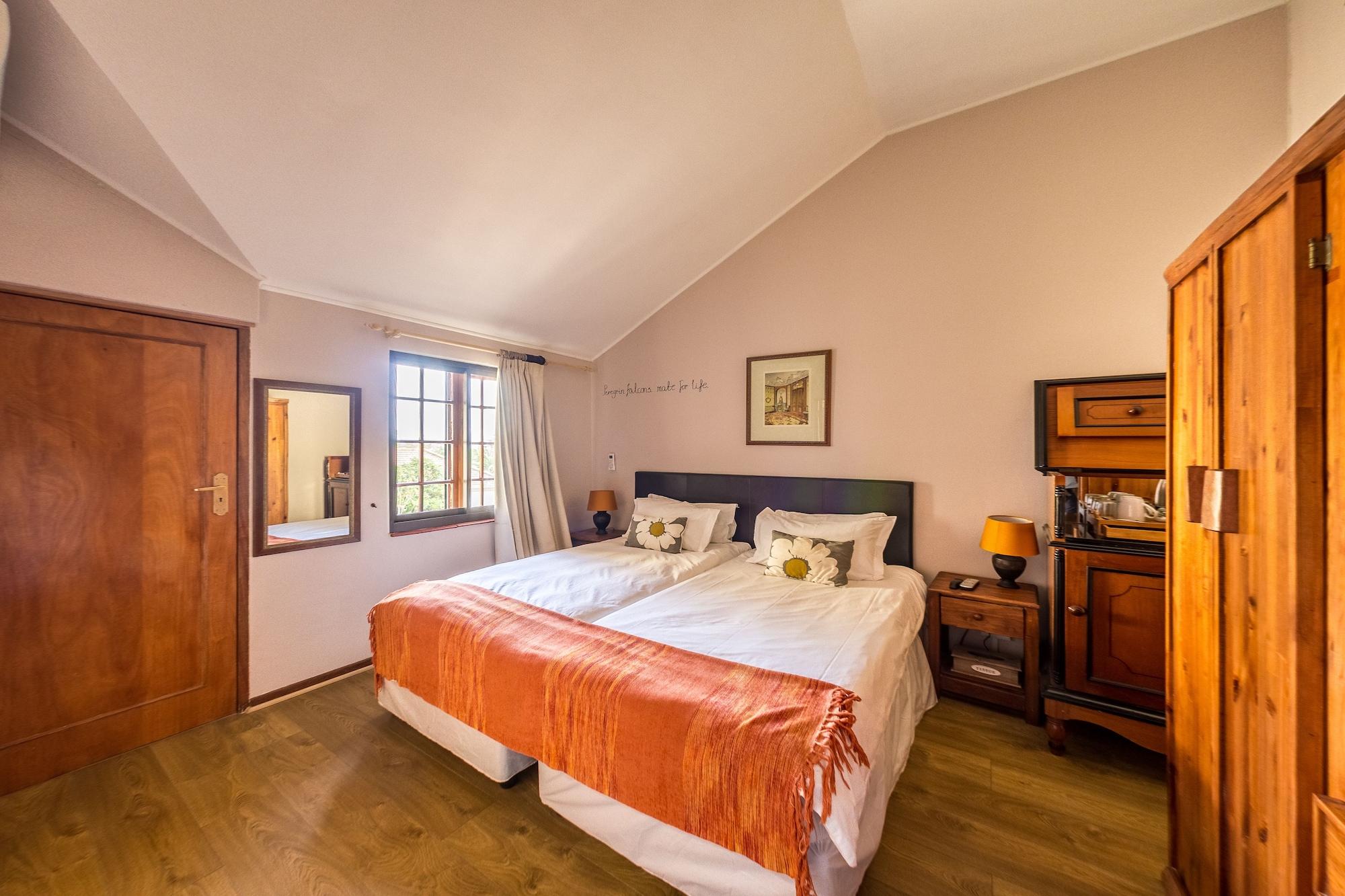 Winelands Villa Guesthouse And Cottages Somerset West Ngoại thất bức ảnh