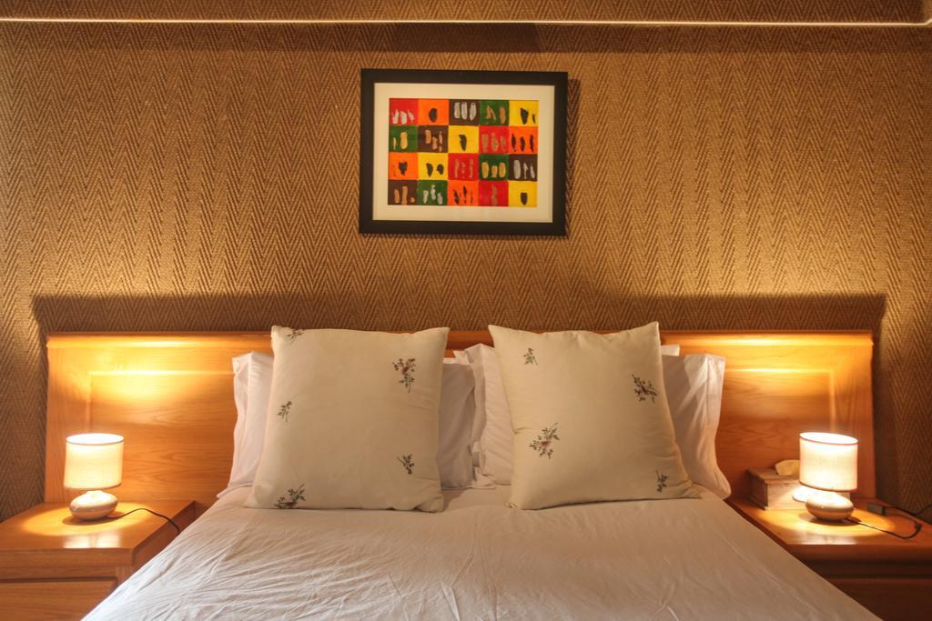 Winelands Villa Guesthouse And Cottages Somerset West Ngoại thất bức ảnh